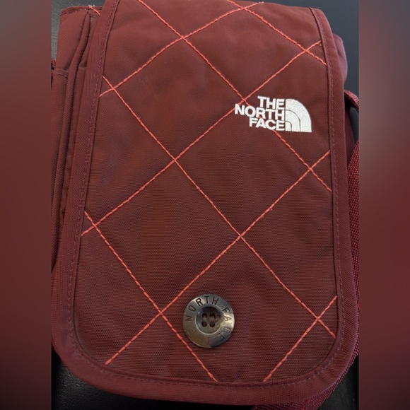 The North Face Geoface Crossbody Pouch passport travel bag - Picture 6 of 6